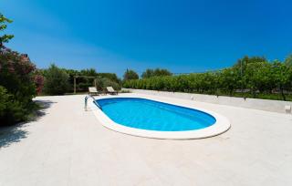 3 Bedroom Beautiful Home In Debeljak - Debeljak - 2
