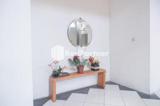 Crown Residence Hotel near Tugu Yogyakarta Mitra RedDoorz - Yogyakarta - 7