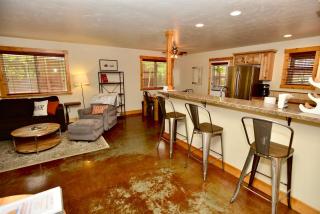 Sweet Dreams Retreat - Pet friendly home near Golf Course and Ponderosa Park w/ Wifi & garage - McCall - 8