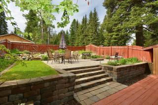Sweet Dreams Retreat - Pet friendly home near Golf Course and Ponderosa Park w/ Wifi & garage - McCall - 1