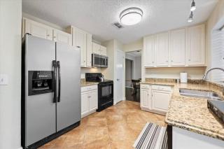 Brand New Stay! Pool • Hot Tub • Game Room Retreat - North Richland Hills - 6