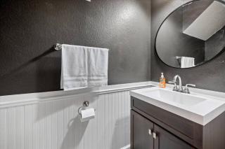 Brand New Stay! Pool • Hot Tub • Game Room Retreat - North Richland Hills - 1