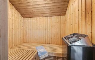 4 Bedroom Pet Friendly Home In Blåvand - Ho - 2
