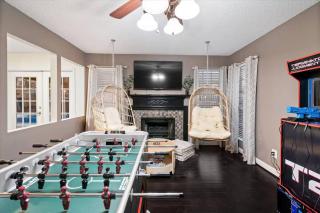 Brand New Stay! Pool • Hot Tub • Game Room Retreat - North Richland Hills - 7