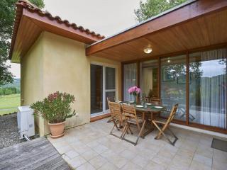 Tidy bungalow with dishwasher, cleaning included - Quillan - 0