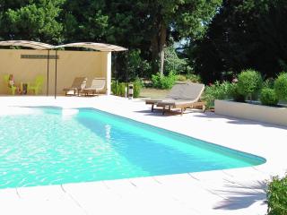 Villa in Valréas with Pool and Garden Views, cleaning included - Valréas - 0