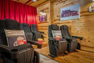 Pinot Splash - Gatlinburg - 8