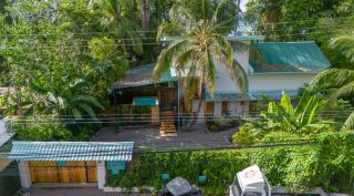 White Pearl - Apartments on the Beach with AC and Pool - 3