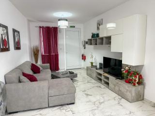 Your Gzira Base Near Nightlife - Il-Gżira - 0