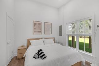 Serene Scandanavian Loft Suite - Annandale - 3