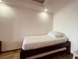 Cartagena apto estudio piso 12 frente a la playa - 1