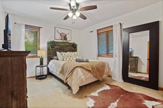 Family Lake Getaway,Hot Tub ,Pickleball,Firepit - Lake Harmony - 9