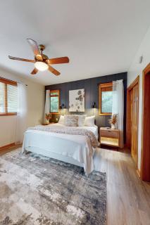 Family Lake Getaway,Hot Tub ,Pickleball,Firepit - Lake Harmony - 1