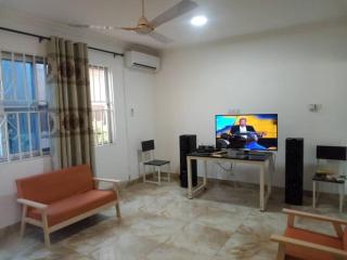 3 Bedroom Ensuite Located in Comm 11 - Tema - 2