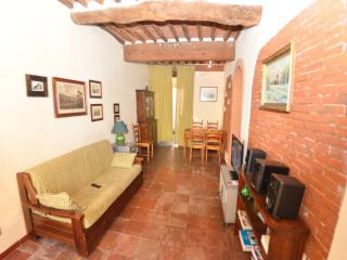 Lucca Central Garden Cottage - 4