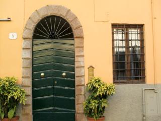 Lucca Central Garden Cottage - 5