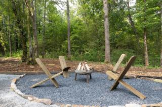Tranquility Pond Cottage, Relax, Fish and Unwind - Buford - 9