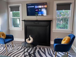 Stylish 3BD 1BA Bungalow Near Columbus State University - 6