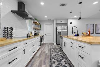 Dallas Family Fun Haus with Pool and Massive Game Room - 7