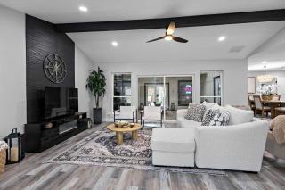 Dallas Family Fun Haus with Pool and Massive Game Room - Dallas - 3