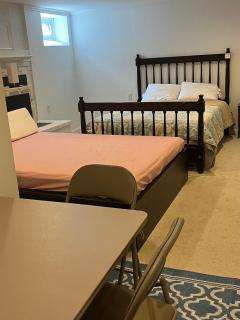 Two queen beds with private bathroom for summer stay - Lexington - 6