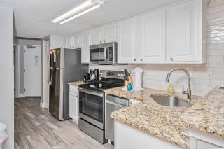 One Bedroom Condo on the 8th Floor in Paradise - Myrtle Beach - 8