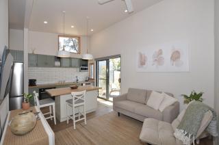 Sunny Vale - McLaren Vale - 8