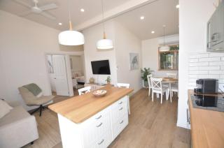 Sunny Vale - McLaren Vale - 2