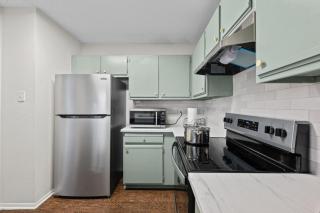 Charming two beds and baths home - Austin - 1