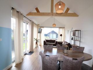 Nice holiday home near the Lauwersmeer, cleaning included - Anjum - 4