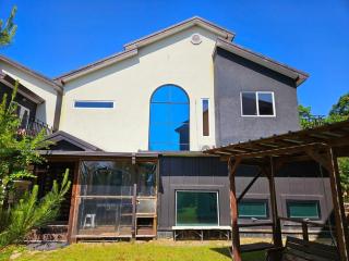 Poam Mountain Pool Villa Pension - Mungyeong - 1