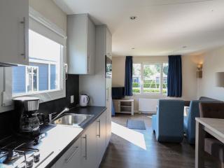 Chalet in Gelderland with Hot Tub, cleaning included - Lathum - 0