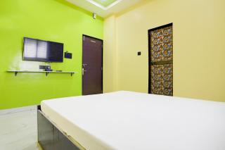 Hotel O Raj Guest House - Akola - 0