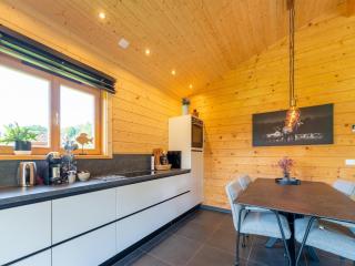 Seaside Tent with Kitchen & Shower, cleaning included - Schinnen - 1