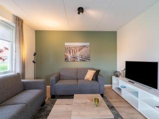 Holiday Home in Zeeland near Diving Spot, cleaning included - Scherpenisse - 2