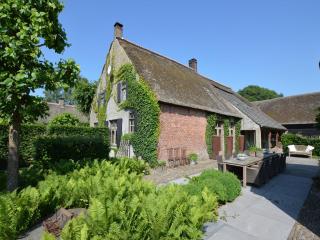 Farmhouse in Alphen with Heated Pool, cleaning included - Alphen - 9