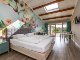 Tranquil Ground-Floor Hideaway, cleaning included - 3