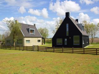 Villa in Tzummarum near the Sea, cleaning included - Tzummarum - 4
