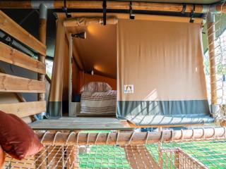Glamping Tent by Lake De Rhederlaag, cleaning included - Lathum - 5