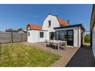 characteristic house in a rural location, cleaning included - Zuidzande - 6
