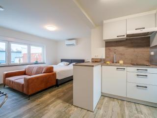 Apartment in Landgraaf near SnowWorld, cleaning included - Landgraaf - 1