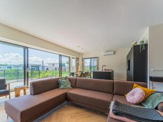 Spacious villa near Amsterdam, cleaning included - Zeewolde - 8