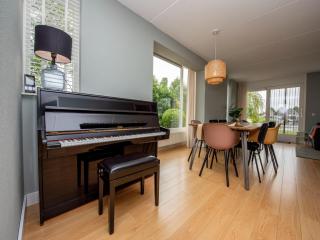 spacious holiday home with private jetty, cleaning included - Terherne - 3