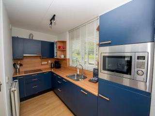 spacious holiday home with private jetty, cleaning included - Terherne - 8