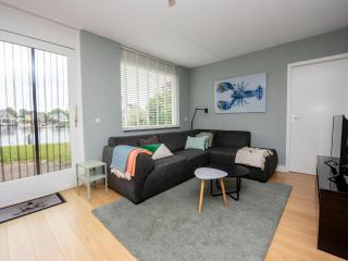 spacious holiday home with private jetty, cleaning included - Terherne - 4