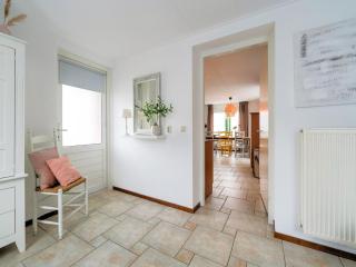 Nice holiday home in Zeewolde, cleaning included - Zeewolde - 2