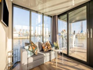 Houseboat in Volendam by Ijsselmeer, cleaning included - Volendam - 4