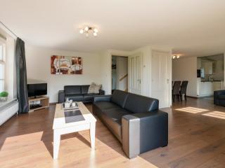 Holiday Home near Lutjestrand Beach, cleaning included - Hippolytushoef - 0