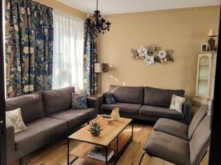 Marl House in Valkenburg near Velvet Cave, cleaning included - Valkenburg - 0