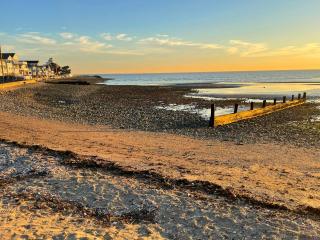 #MilfordOceanView - Beachfront, Dog Friendly - Milford - 3